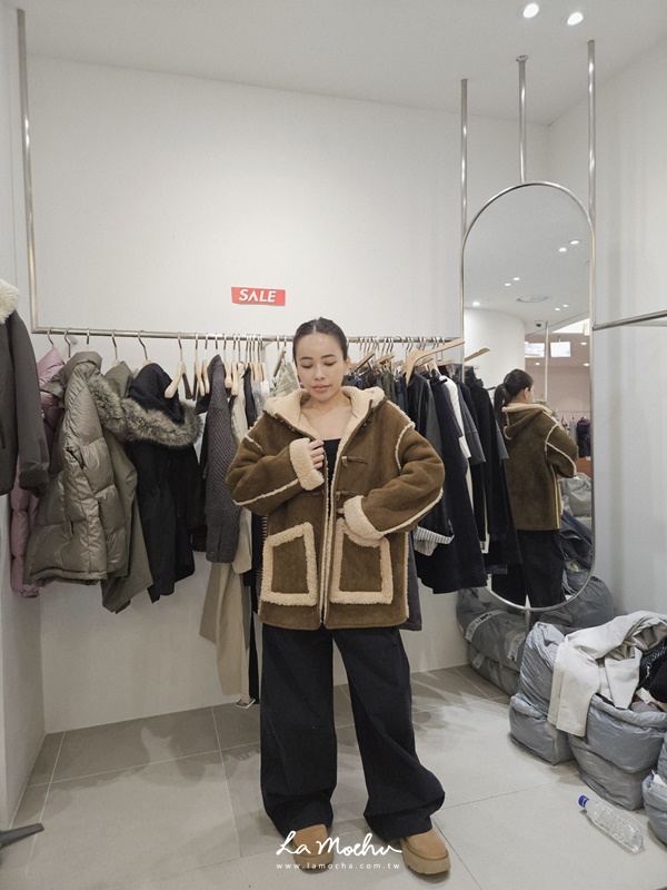 (限量商品)麂皮牛角釦連帽外套